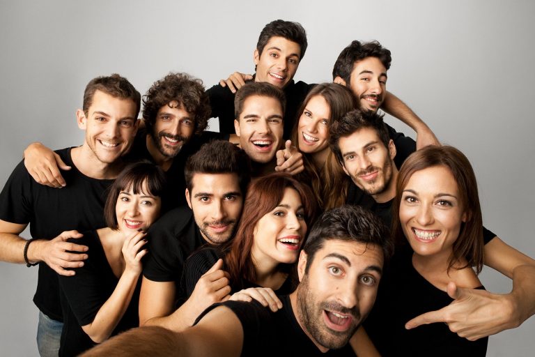 «Amores Minúsculos» en el Teatro Nuevo Apolo