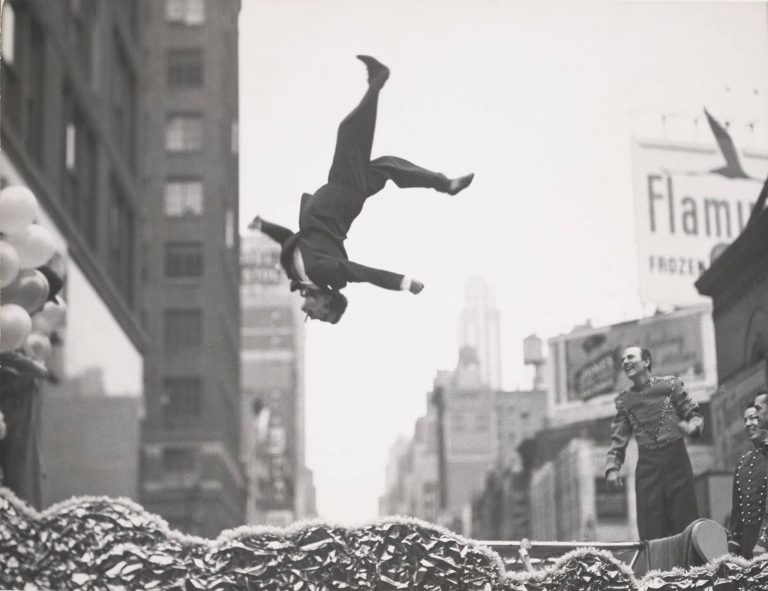 La exposición “Garry Winogrand” en la Fundación MAPFRE