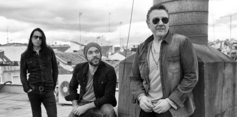 Revólver presenta su disco «Enjoy» en La Riviera