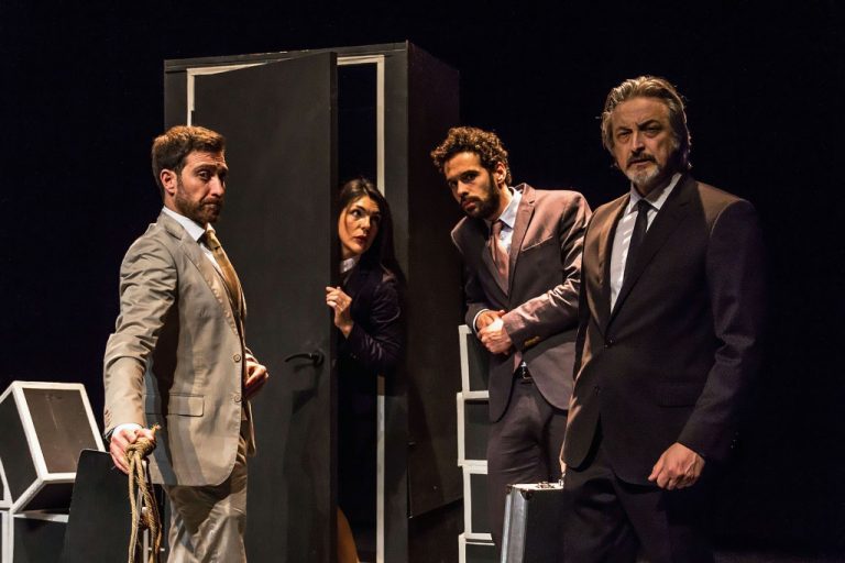 La insatisfacción laboral de ‘Famélica’ regresa al Teatro del Barrio