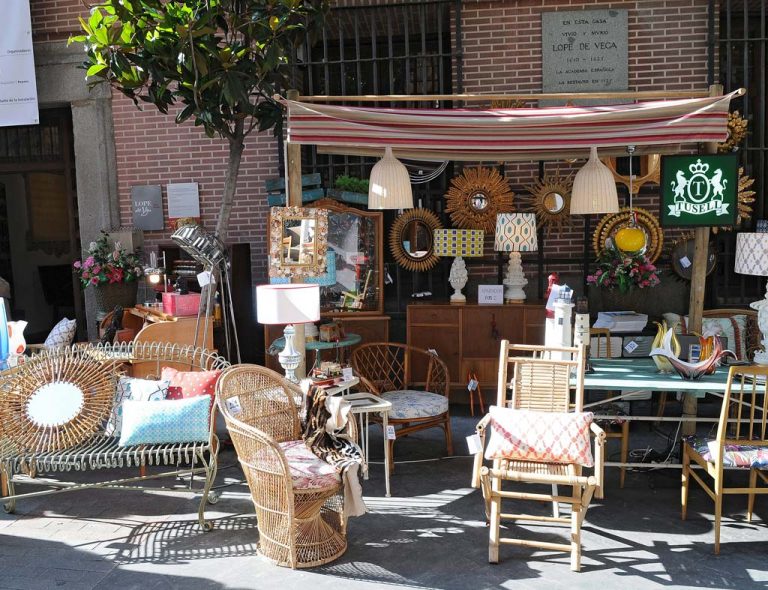 ‘DecorAcción’ llena de diseño el Barrio de las Letras