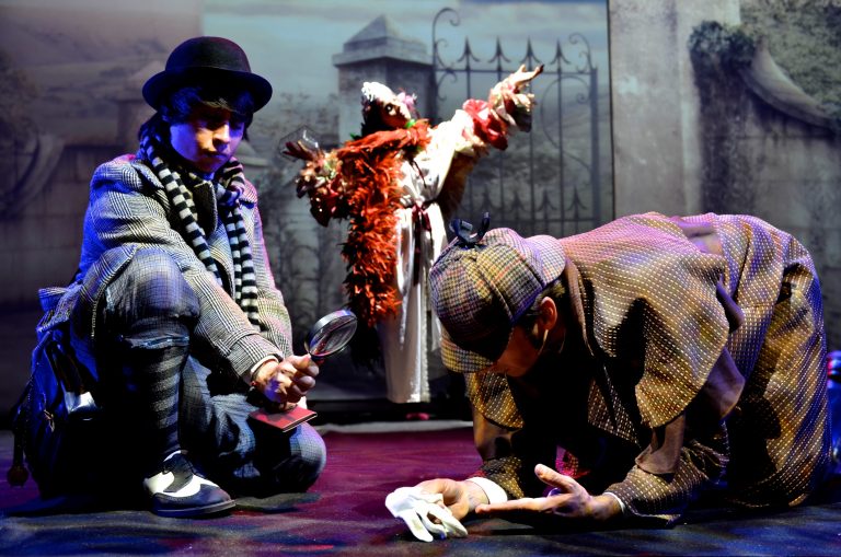 ‘Sherlock Holmes y el cuadro mágico’ en el Teatro Lara