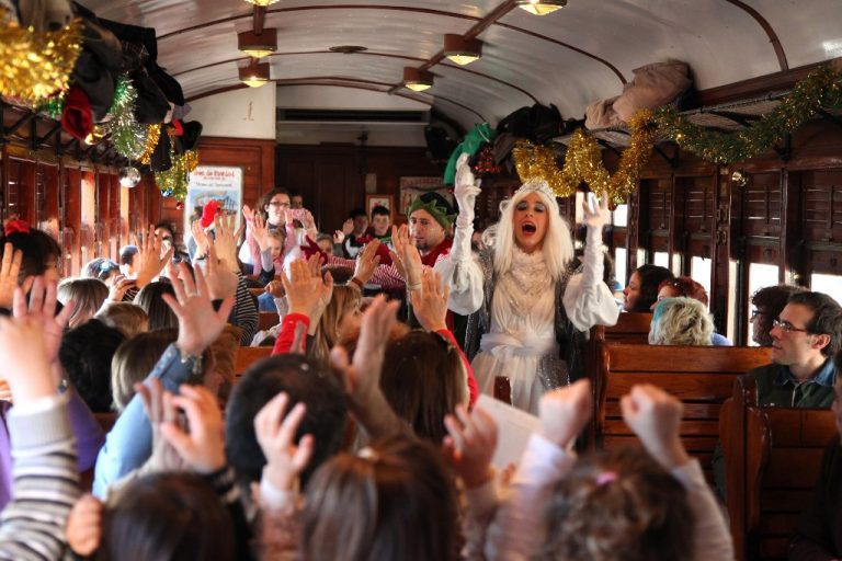 El Tren de la Navidad vuelve a recorrer la capital