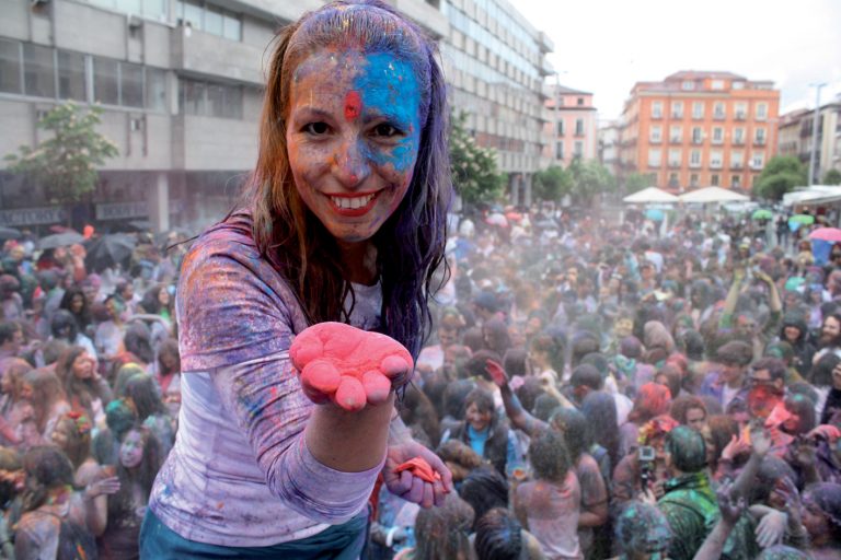 ‘HoliMadrid’ celebra el colorido de la primavera