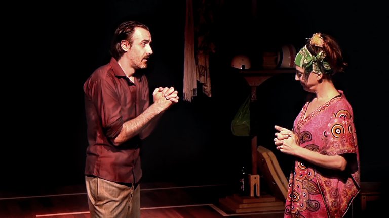 El Teatro Lara no da ‘Puntadas sin hilo’