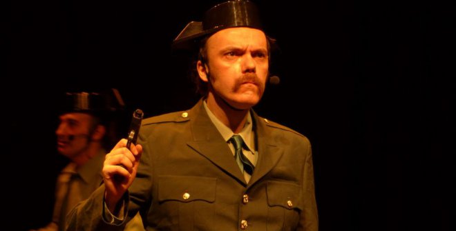 Tejero da su versión del 23F en el Teatro Alfil