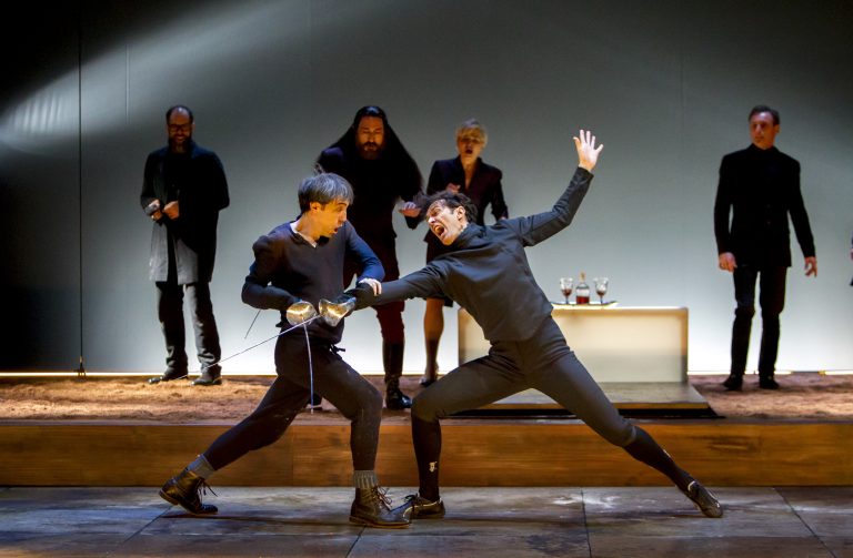 Un nuevo ‘Hamlet’ ocupa el Teatro Pavón