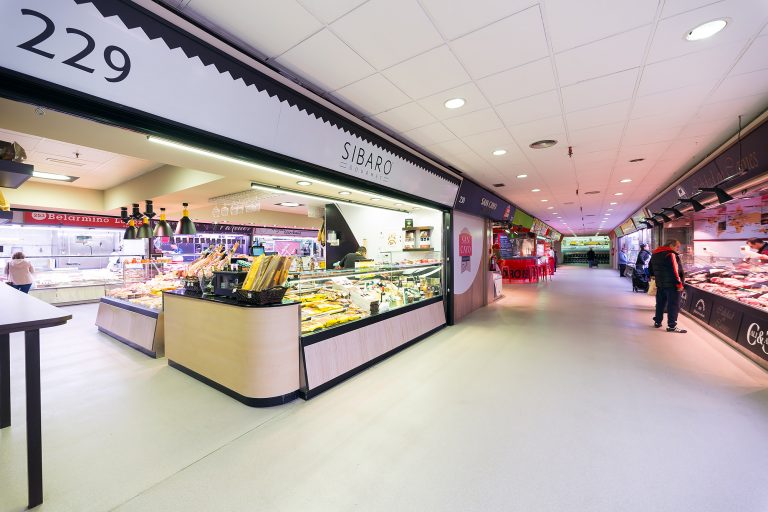 El Mercado de Las Ventas reabre aunando tradición y nuevos servicios