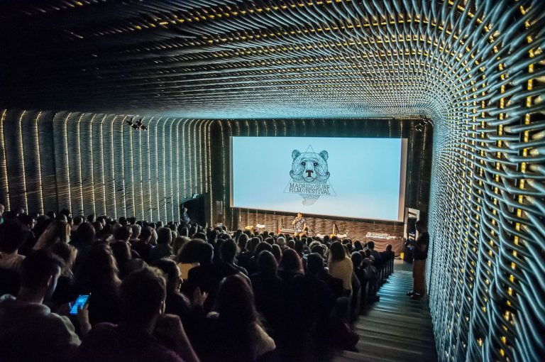 ‘Madrid Surf Film Festival’ surca las olas en el Matadero