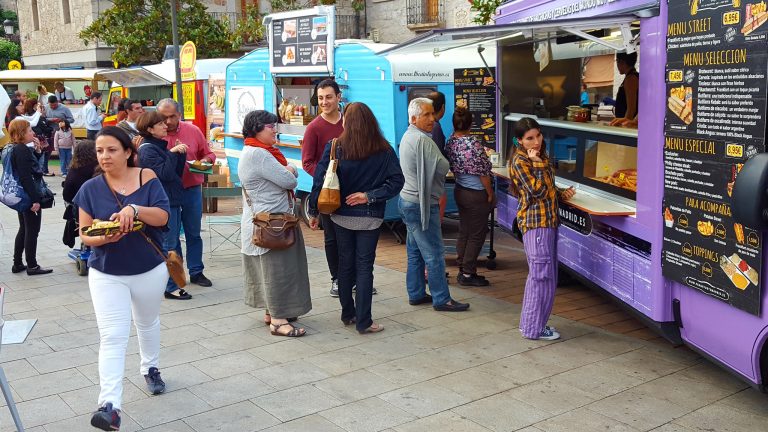 Galapagar celebra el Corpus Christi con su ‘II Expo Food Trucks’